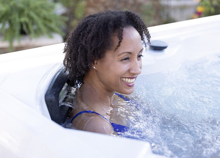 737LE Deluxe Hot Tub | Artesian Spas | Budget Pools